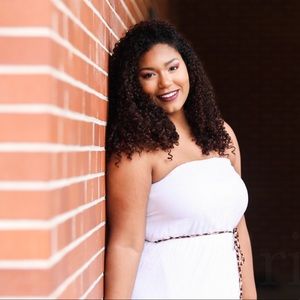 Meet your Posher, Kiana